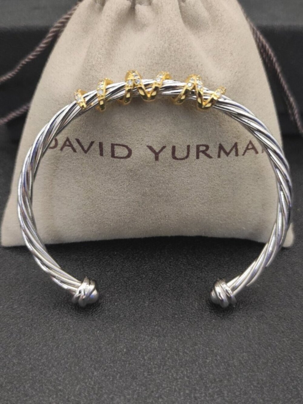 🌸David Yurman 925 Silver Bracelet with Original Pouch